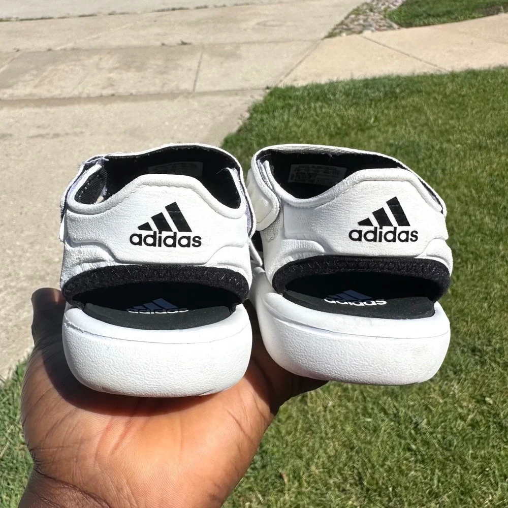 Adidas Closed Toe Kids Toddler Boy Water Sandals Size 11 Cloud White And Black